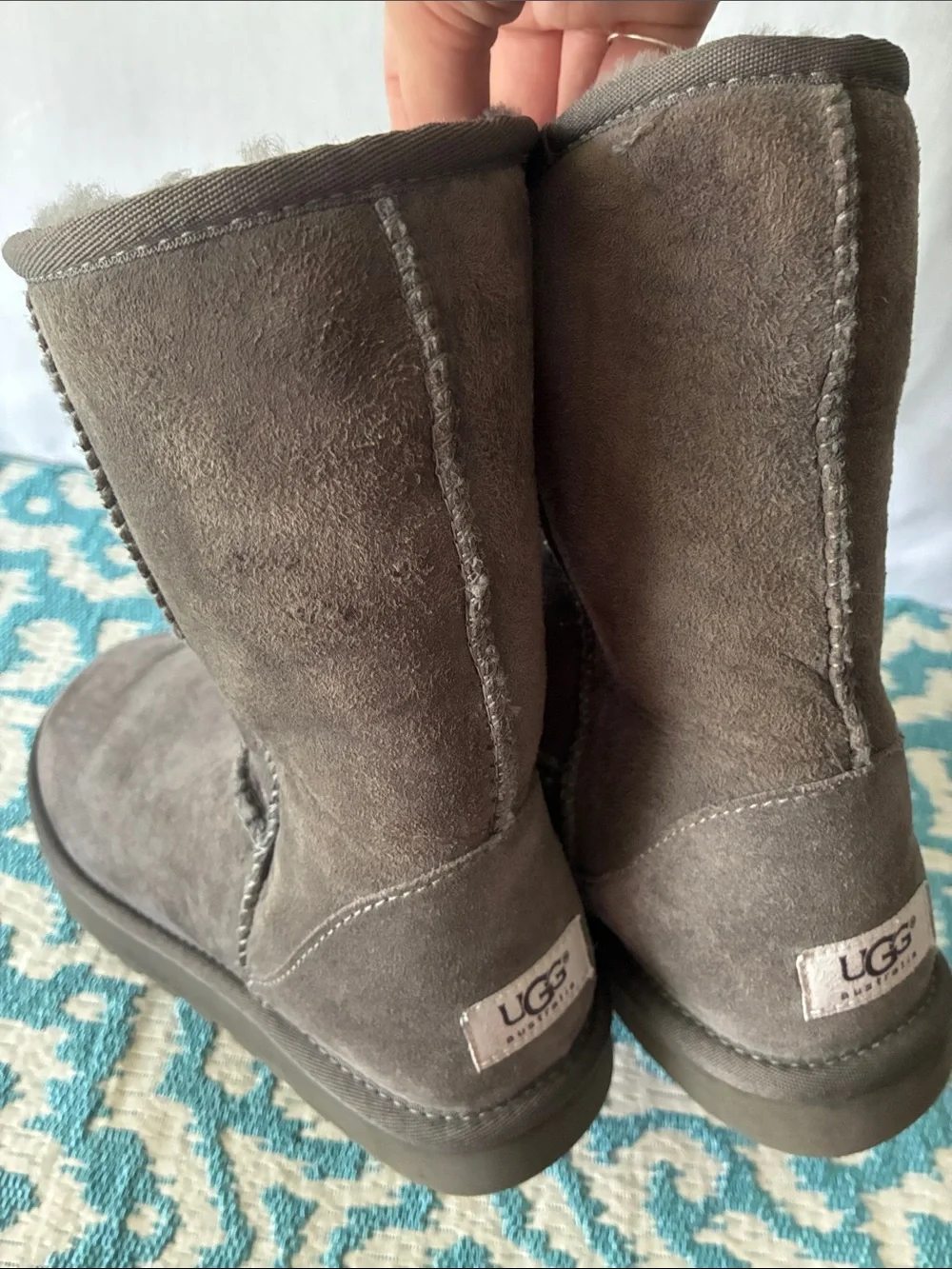 UGG Women's Classic Short shearling Winter Midcalf Boots - Charcoal Gray Sz 7